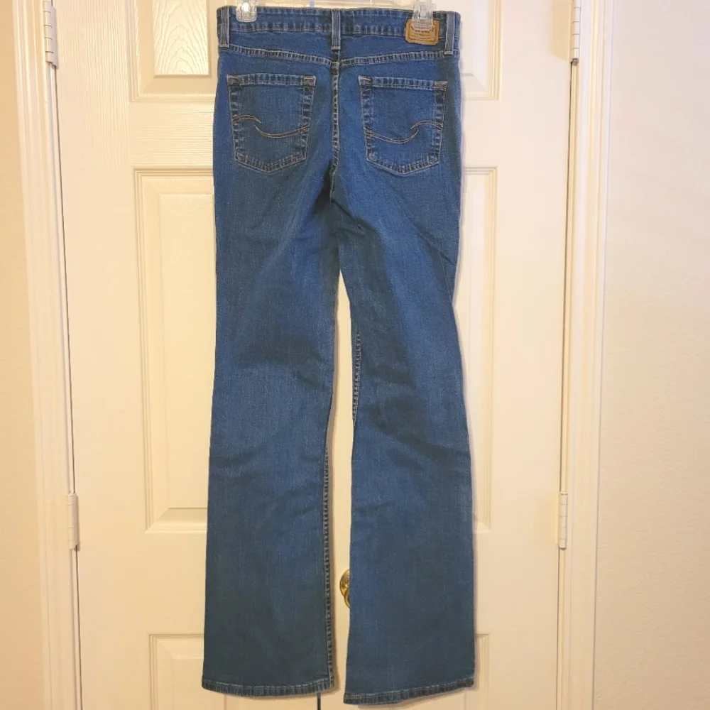Levi's Signature Bootcut Jeans SIZE 8 LONG - 33